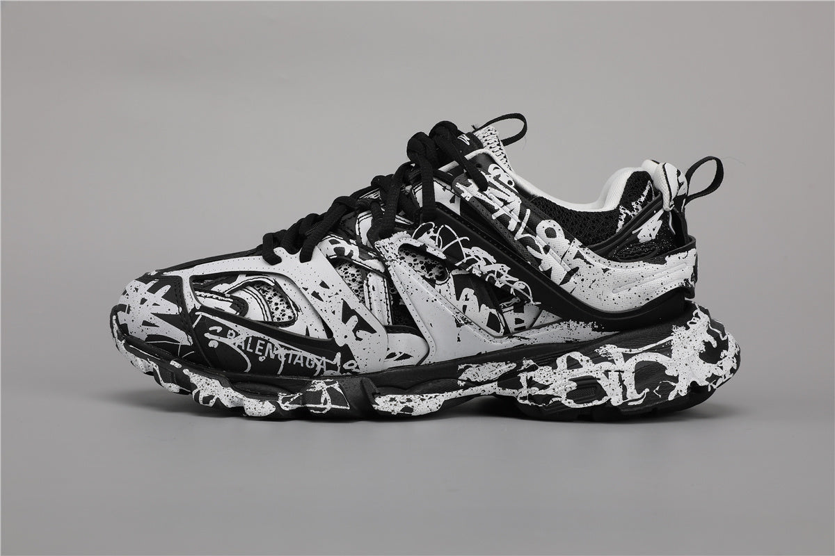 BLCG 2030-34 Black & White Graffiti